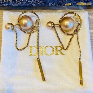 ▪️SOLD▪️DIOR Tribales Earrings
